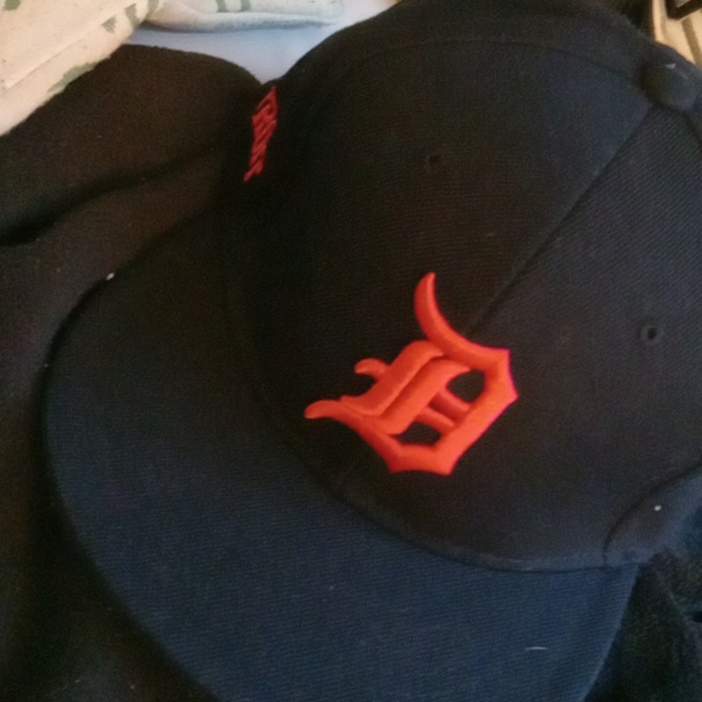 Men's ball cap 🧢 - Picture 2 of 5